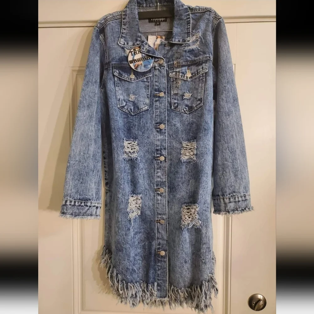 Distressed Denim - Picture 1 of 4
